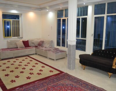 کوهسار کردان با دو استخر ویژه (خانواده)